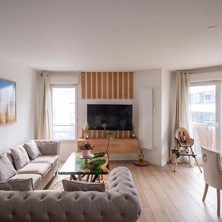 Appartamento Elise De Roche Equipe Balcon Parking Rer B Le Bourget Esterno foto