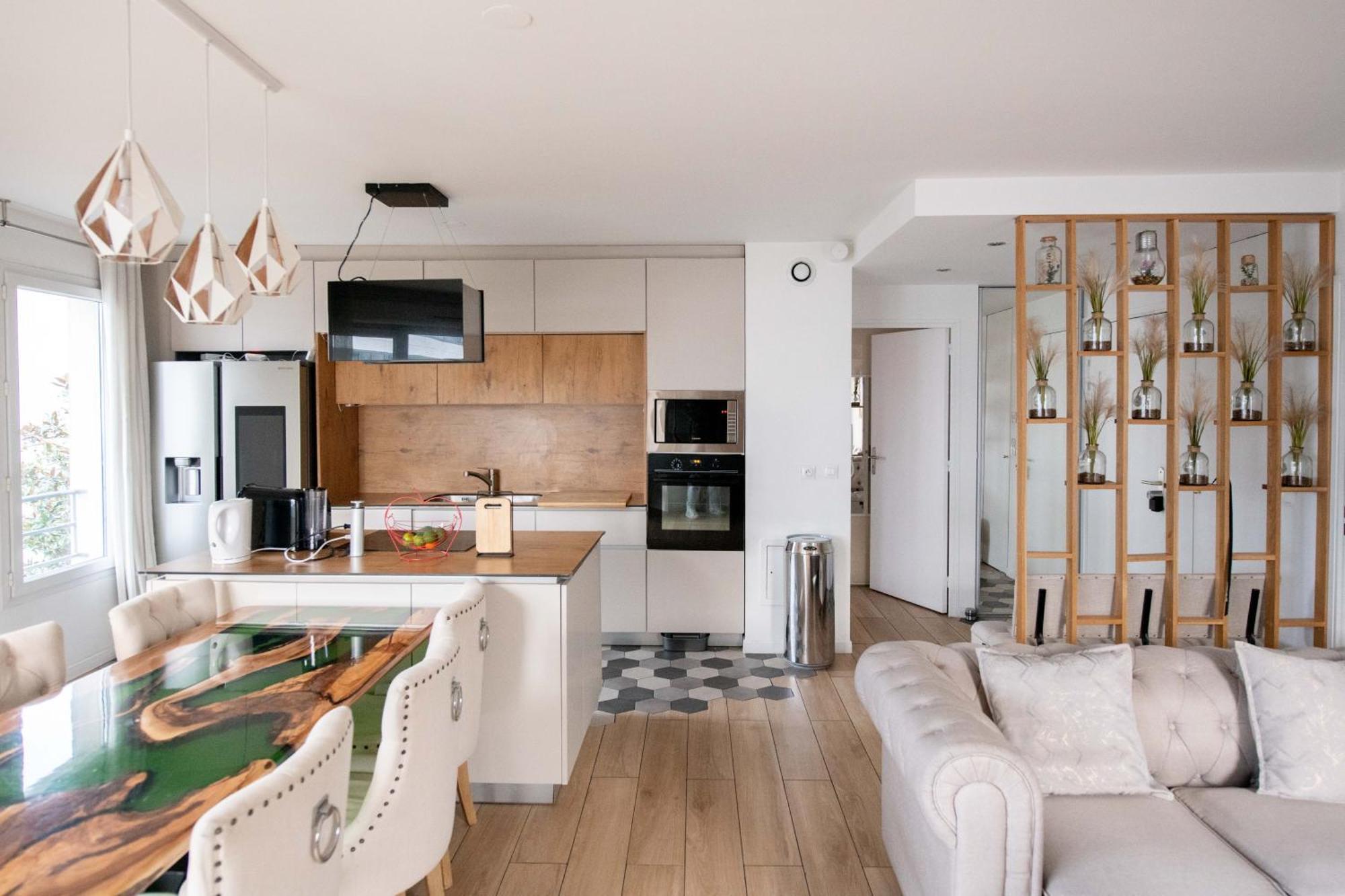 Appartamento Elise De Roche Equipe Balcon Parking Rer B Le Bourget Esterno foto