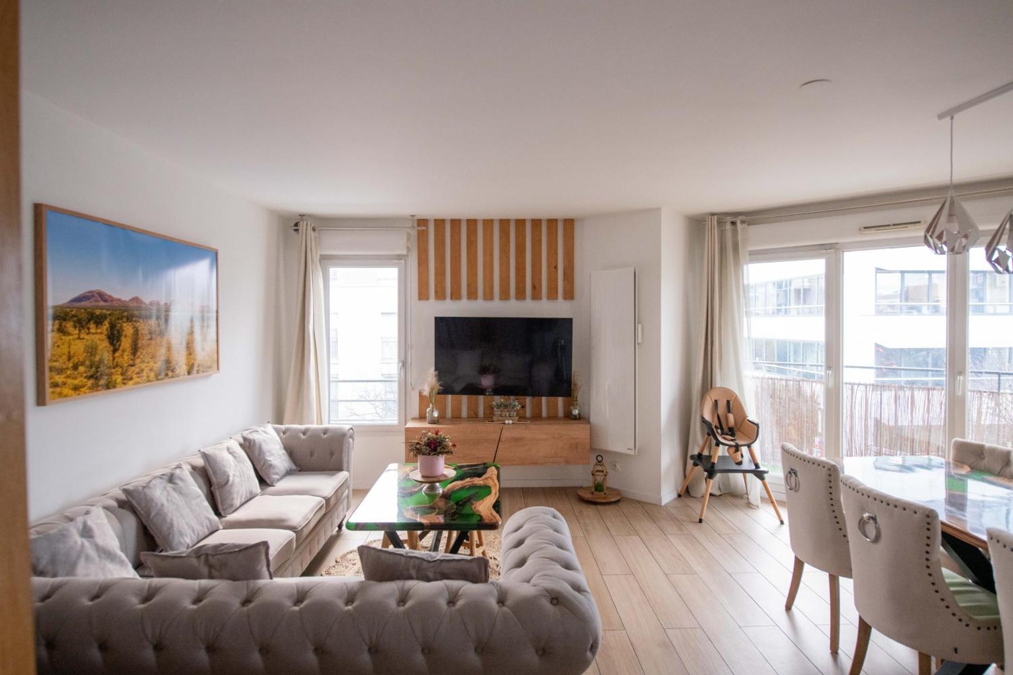 Appartamento Elise De Roche Equipe Balcon Parking Rer B Le Bourget Esterno foto